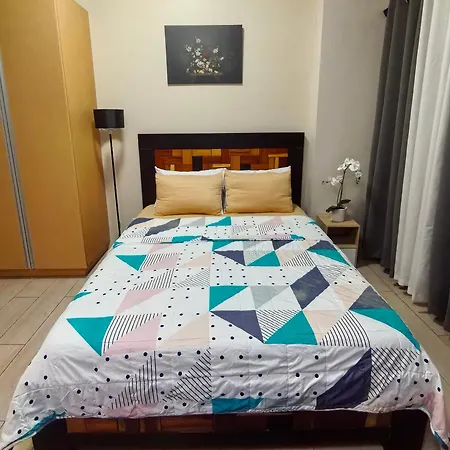 Comfy Condotel Across Naia Terminal 3